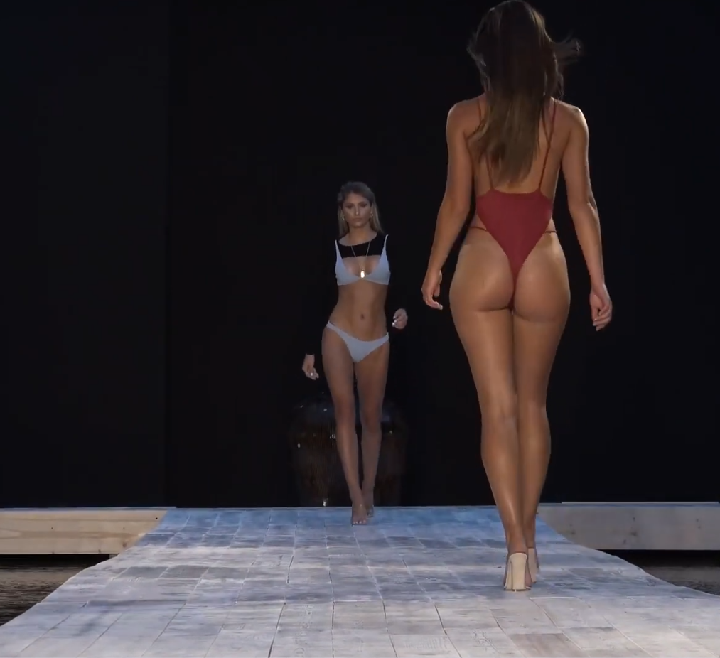 Подборка моделей купальников в замедленной съёмке Compilation of swimwear models in slow motion смотреть онлайн