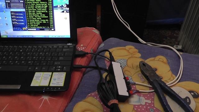 Тест на табуретке. РАМ 8403.  Питаем усилок  от USB 2.0 (5 V 0,5A)  нетбука. Развивая мифы.