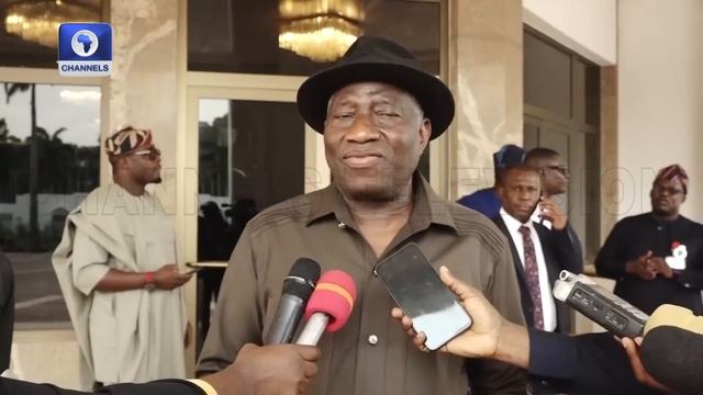 Jonathan Visits Tinubu After Supreme Court Verdict смотреть онлайн