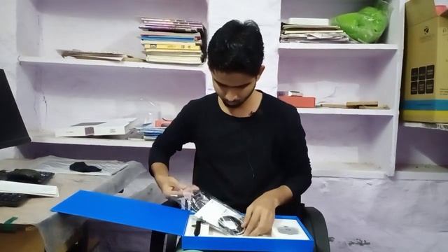 UNBOXING MY FIRST GRAPHIC TABLET #blender #unboxing #cgi смотреть онлайн