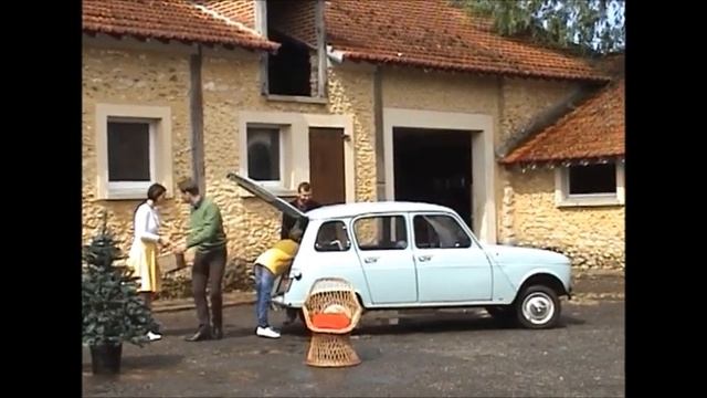 Renault 4 - 1961 La chaise смотреть онлайн
