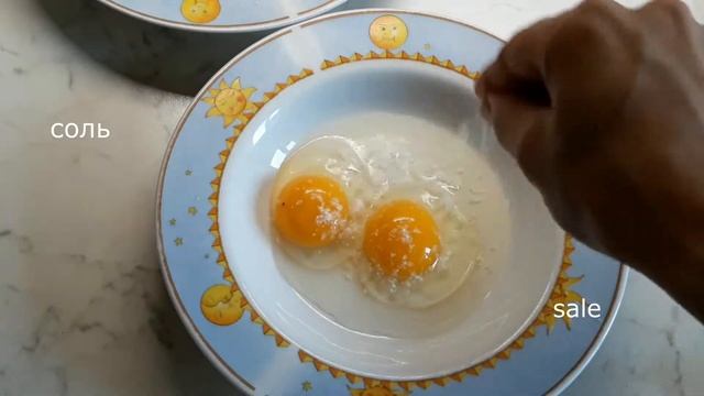 Куриная грудка в кукурузных хлопьях / Petto di pollo con corn flakes смотреть онлайн