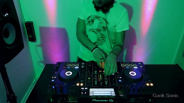 Berlin Techno Mix (August 2020) смотреть онлайн