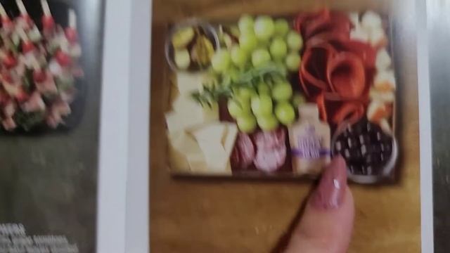 Слюнки текут - пальчики оближешь смотреть онлайн