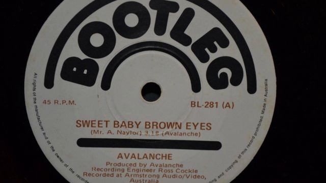 Avalanche - Sweet Baby Brown Eyes смотреть онлайн