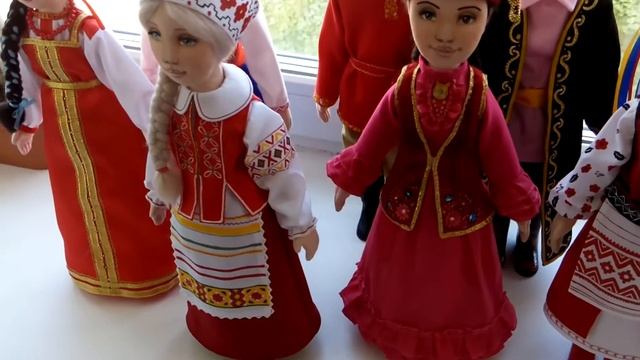 Куклы в национальных костюмах смотреть онлайн