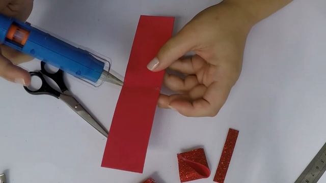 Бант из фоамирана с прядью из лент / канзаши / kanzashi / Diy / МК смотреть онлайн