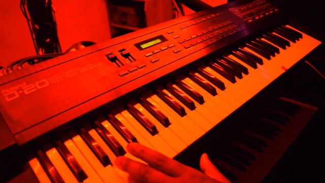 Roland D 20 Nightmares pt 2 PCM Mix смотреть онлайн