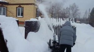 Уборка снега снегоуборщиком. Отзывы владельца.