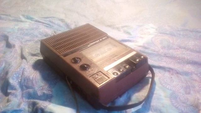 Моё обновление магнитофон ЛЕГЕНДА-М-404 песня Игорь Скляр "Комарово" смотреть онлайн