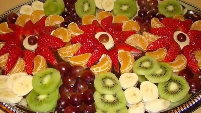 Украшаем блюда фруктами: удивляем гостей и радуем детей! смотреть онлайн