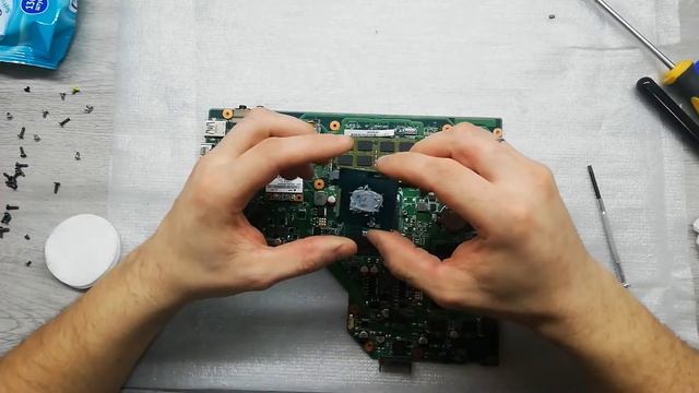 Как разобрать ноутбук Asus X54H (HR), апгрейд, ремонт смотреть онлайн