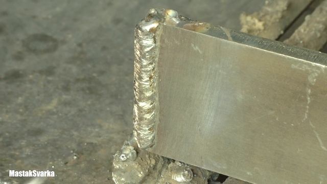 Учимся сварке вертикального шва. Этап 2 смотреть онлайн