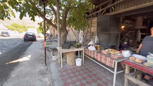 VLOG О ЖИЗНИ В АРМЕНИИ - как готовят настоящий лаваш гостеприимство армян / переезд в Армению смотреть онлайн