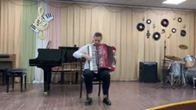 Обр. С.Гардейчик "Распрягайте, хлопцы кони". Исп. Святская Ксения смотреть онлайн