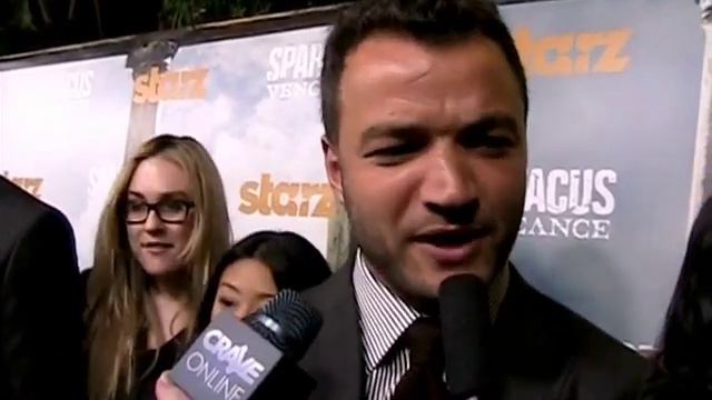 Spartacus Red Carpet: Nick Tarabay (Ashur) смотреть онлайн