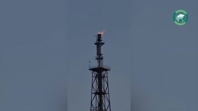Факел зажгли над НПЗ в Баниясе смотреть онлайн