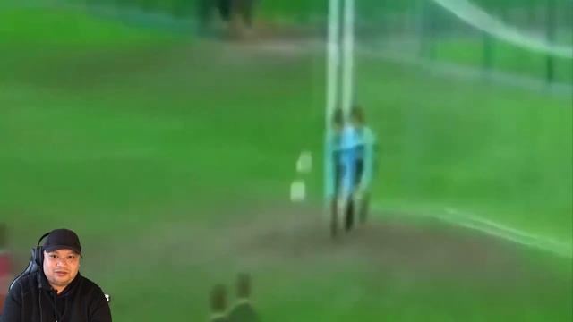 THAI GUY REACT TO??- Funny Red Card In Football History - REACTION смотреть онлайн
