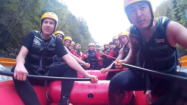 Рафтинг на реке Белая смотреть онлайн