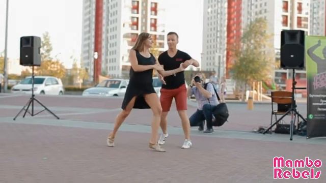 Elena Burilova, Alexander Sheludkov salsa dancing European district смотреть онлайн