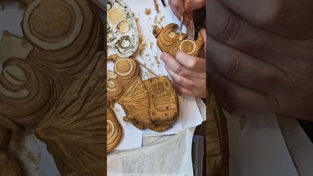 Покраска деревянных ёлочных игрушек / Painting wooden decorations for Christmas tree смотреть онлайн