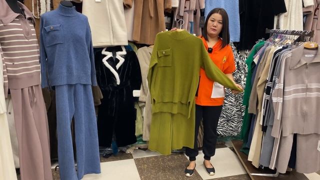 РАСПРОДАЖА ЭКО-ШУБОК И ПУХОВИКОВ?БОЛЬШОЙ ВЫБОР КОСТЮМОВ? 1Б-89-101 Рынок Садовод Москва смотреть онлайн