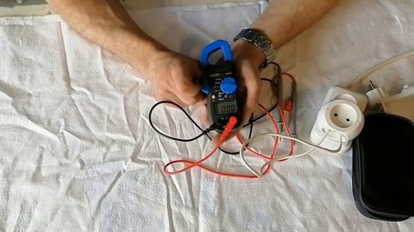 ROBITON Master DMM950 Токоизмерительные клещи-мультиметр.