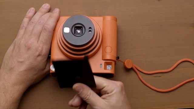 Fujifilm Instax SQ1 || Film Loading смотреть онлайн