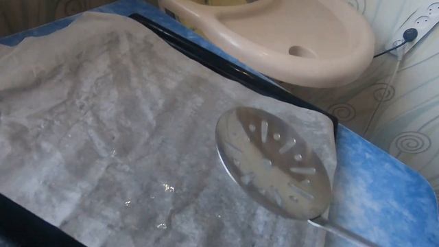 ДЕЛАЕМ БУБЛИКИ ИЗ ДЕТСТВА С ХАСКИ МИМИ | Как отскрести выпечку от бумаги смотреть онлайн