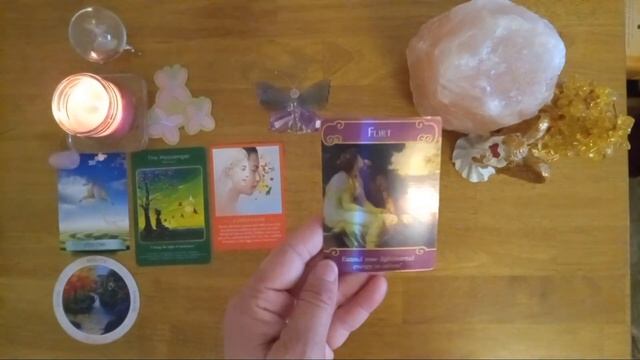 Pick A Card Reading - Messages from Above??? смотреть онлайн