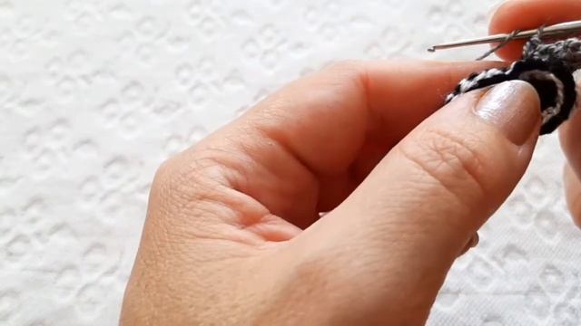 Сова крючком, для Хэллоуина смотреть онлайн