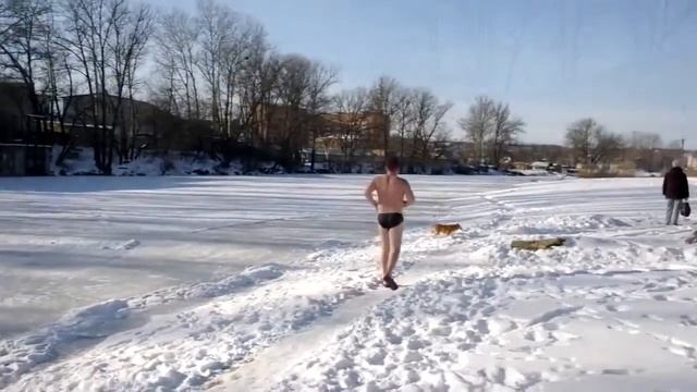 Полтава, разминка на зимнем пляже, желаю всем здоровья, бодрости тела и духа! смотреть онлайн