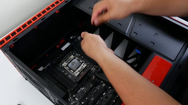 Ultimate Gaming PC ($5000) BIG RED - Build Process P3 смотреть онлайн