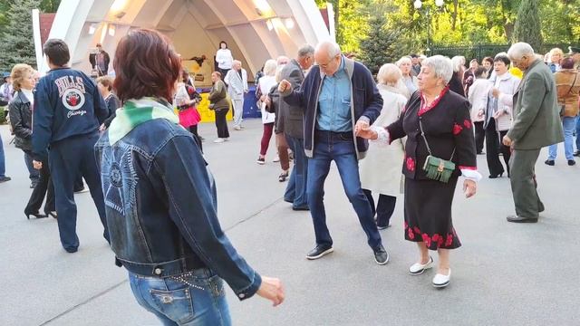 Kharkiv Харьков Танцы Парк Горького 2021 смотреть онлайн