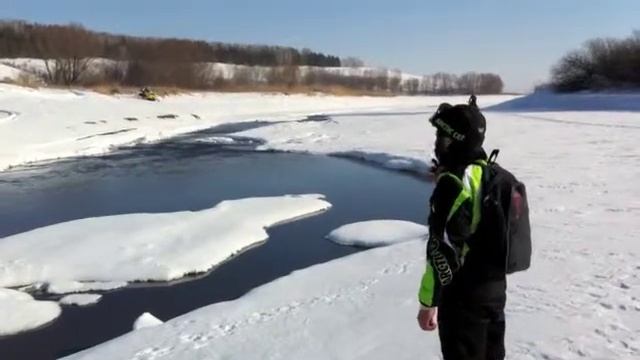 Покатушки на снегоходах!!! Красота в районе с Усолье!!! смотреть онлайн