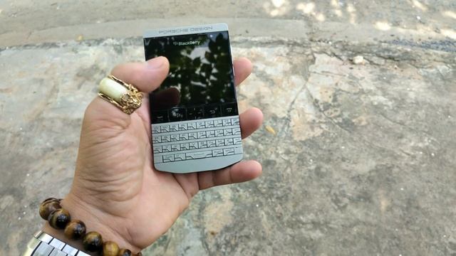 BlackBerry Porsche Design P'9981 -I- Đẳng cấp vẫn mãi là Đẳng cấp ..m смотреть онлайн