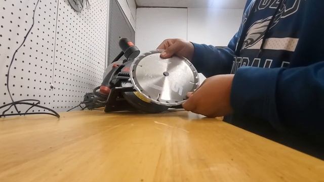 SKIL 15-Amp 7-1/4-in Corded Circular Saw. Let's open it!!! смотреть онлайн