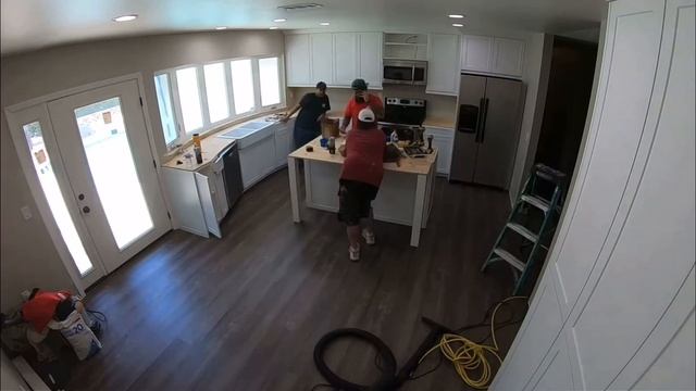 Сборка кухни - Dominant Moving Company смотреть онлайн