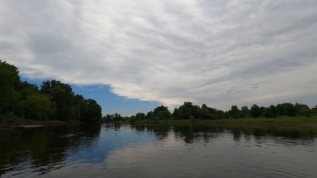 Водный поход по Клязьме. День четвертый. Палатка Tramp, спальник Tramp и надувной коврик Klymit. смотреть онлайн