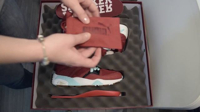 Видеообзор Sneaker Freaker x Packer Shoes x PUMA Blaze of Glory "Bloodbath" от #SNKRRVWS смотреть онлайн