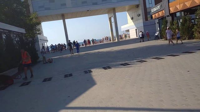 В 17:00 часам народ прибывал туда и это было здорого 😁😁. смотреть онлайн