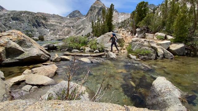 Hiking Rae Lakes Loop, Backpacking & Camping Sequoia Kings Canyon National Park смотреть онлайн