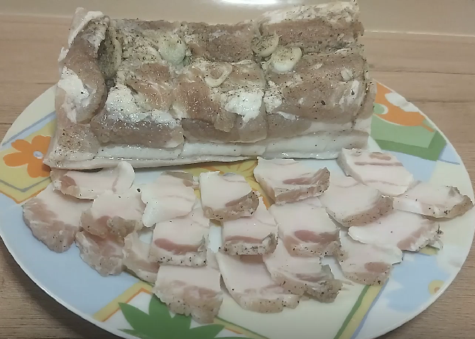 Солю сало по рецепту немца репатрианта из Казахстана. Рецепт засолки вкусного сала смотреть онлайн