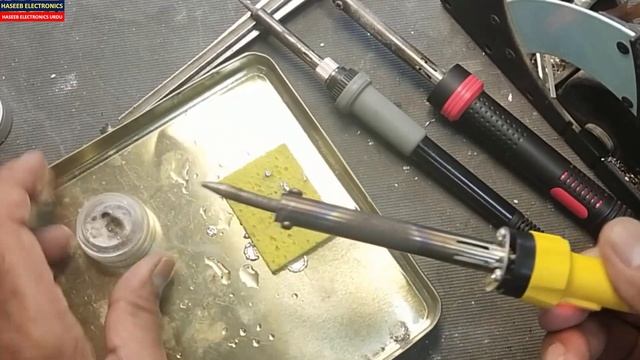 {637} Soldering Iron Tip Refresher / Tip Tinner / Tip Cleaner How To Clean Re-Tin Soldering Iron Ti смотреть онлайн