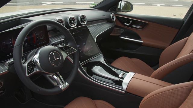 2022 New Mercedes C Class / Driving, exterior, interior смотреть онлайн