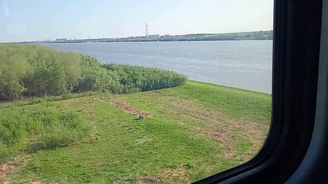 Мы с женой и с детьми едем на море проехали тобольск уже в Тюмени смотреть онлайн