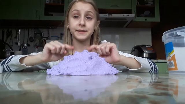 Сделала замок из кинетического песка?// обзор кинетического песка? смотреть онлайн