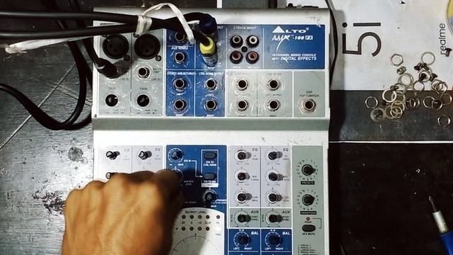 มิกเซอร์ ALTOAMX 100FX กับ ALTOAMX 180FX