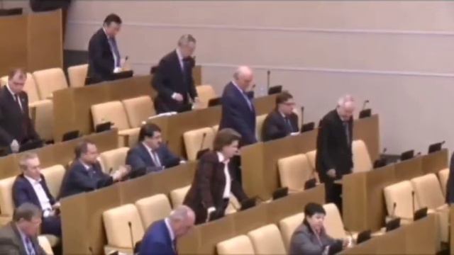 Не лёгкая это работа... Законы принимать смотреть онлайн