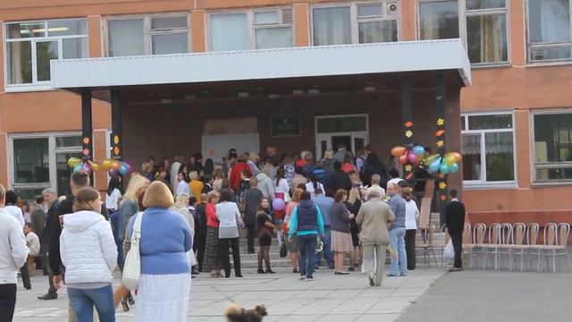 День знаний в школе 25, Озёрск смотреть онлайн